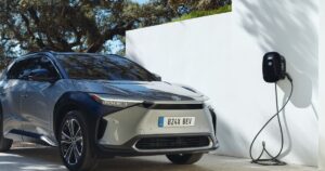 Lo que debés saber antes de elegir vehículos eléctricos e híbridos